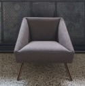 Petit canapé et fauteuil d'accueil AMARCORD design tissu ou cuir LUXY