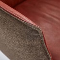 Chaise à accoudoirs SWINGY assise fixe ou pivotante en cuir ou tissu ou bi matière